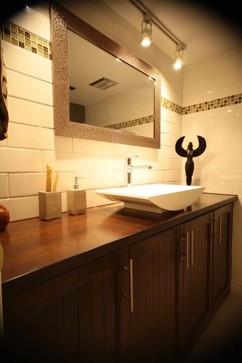 Vanité de salle de bain en merisier